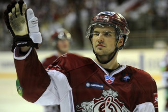 Znaroks – KHL labākais treneris, K.Rēdlihs – džentlmenis uz ledus Znaroks – KHL labākais treneris, K.Rēdlihs – džentlmenis uz ledus