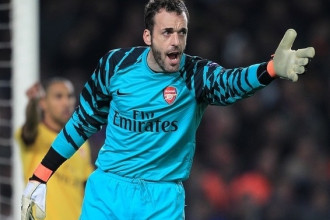 "Arsenal" un "Manchester City" tīra sastāvu, atlaižot Almuniju un Hārgrīvzu