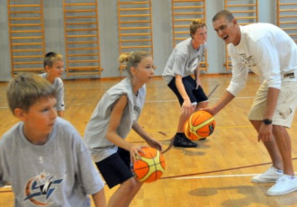 Biedriņš: "Patīk strādāt kopā ar bērniem"