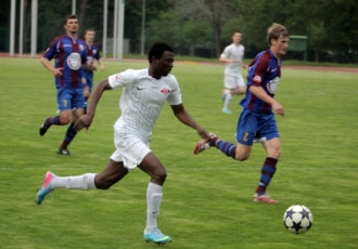 Virslīgas zvaigznes: Tvumasi izvirzās <i>rallija</i> vadībā