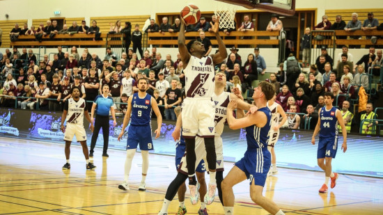 Geks trāpa četrus trejačus, horvātu jauda pārmāc ziemeļnieku sīkstumu