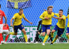 Zviedrija pārspēj Šveici un pēc 24 gadu pārtraukuma iekļūst 1/4 finālā