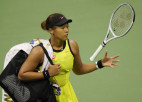 Osaka izlaiž uzvaru "US Open" trešās kārtas mačā, plāno kārtējo pauzi no tenisa
