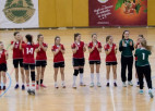 Jēkabpils sporta skolas handbolistes pārspēj Virslīgas līdervienību