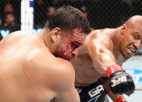 Mežonīgā smagsvaru cīņā Gans pirmajā UFC šovā Francijā nokautē Tuivasu