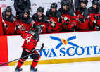 Kanādas hokejisti <i>izskolo</i> Slovākijas un Zviedrijas jauniešus