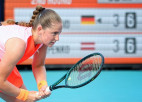 WTA rangā Ostapenko paliek "top 10", Latvijas izlasei šodien cīņa Portugālē