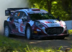 Video: Sesks cīnās par otro vietu ar astoņkārtējo WRC čempionu Ožjē