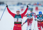 Norvēģi aizņem visu pjedestālu 20km masu startā, pērn Latvijā startējušais Amundsens uzvar