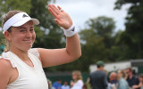 Ostapenko uzlikts naudas sods par krēsla apgāšanu, metot pudeli Vimbldonā