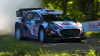 Sesks cīnās par otro vietu ar astoņkārtējo WRC čempionu Ožjē