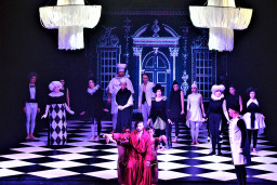Daugavpils teātra izrādi „Kailais karalis” varēs noskatīties M. Čehova Rīgas Krievu teātrī