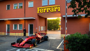 "Ferrari" uz nākamajām uzvarām necer ātrāk par 2022. gadu