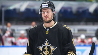 Indrašis trīsreiz met pa vārtiem, pastarīte "Admiral" pārspēj KHL grandu