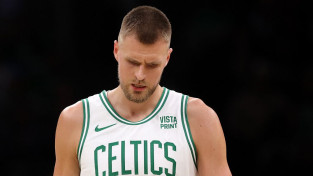Porziņģis savainojuma dēļ izlaidīs arī nākamo "Celtics" spēli