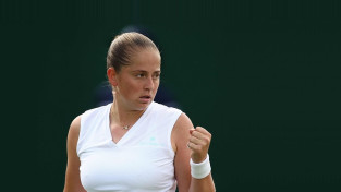 Ostapenko/Kostjuka piekāpjas samocītā spēlē uz diviem laukumiem