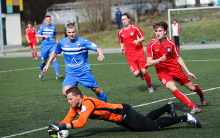 Foto: FK "Ogre" sezonas atklāšanas spēlē cienīgi piekāpjas "Skonto FC"