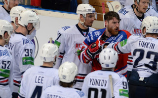 Video: Čehu hokejists lamājas krieviski tiešajā ēterā