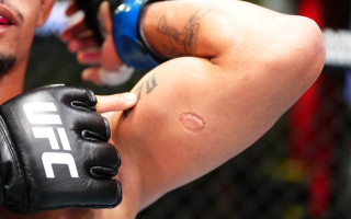 UFC par pretinieka sakošanu jau pēc pirmās cīņas izmet brazīliešu cīkstoni