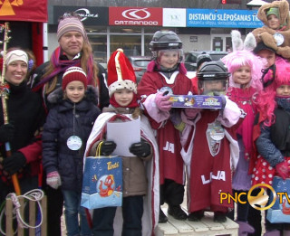 Video: Noslēgusies jautrā ziemas olimpiāde Rīgas <i>sočos</i>