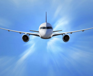 8 ieteikumi, kā veiksmīgi izvēlēties lētās avio biļetes un pēdējā brīža ceļojumus sociālajos tīklos
