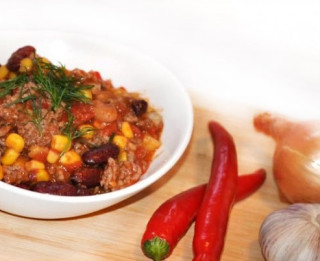 Chili con carne –  pikantais pupiņu un gaļas sautējums