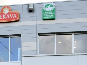 PF “Ķekava” pirmie uz ražotnes izvieto norādi par paaugstinātas kvalitātes produkciju