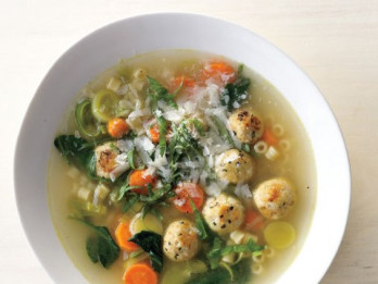 Pilngraudu maizes minestrone