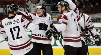 Latvija salauž Itālijas pretestību un spēlēs par astoņnieku