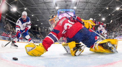 Amerikānim Pero 3+2 un rekords, ASV hokejisti rotaļājas ar norvēģiem – 12:1
