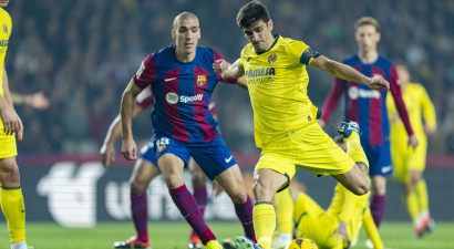 "Barcelona" atspēlējas, bet spēles izskaņā sabrūk pret "Villarreal"