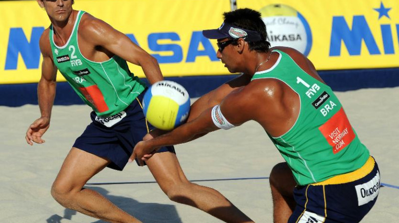 Rikardo un Emanuels arī labāko 16 duetu skaitā
Foto: www.fivb.com