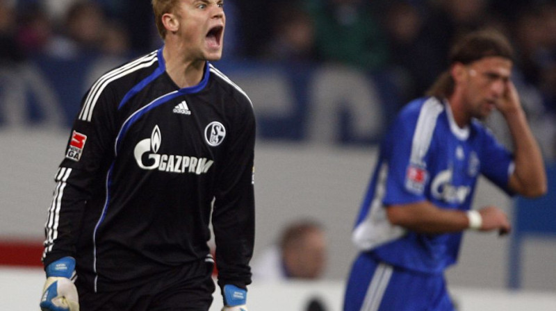 "Schalke 04" vārtsargs Manuels Noiers vārās
Foto: AP/Scanpix