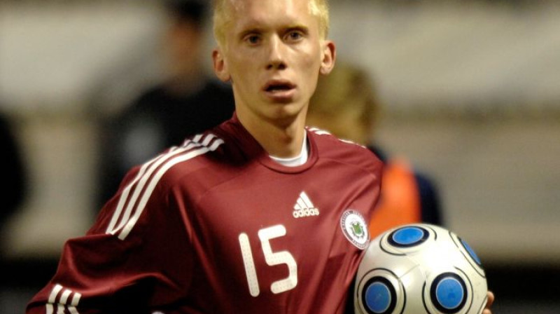 Rumāņi izrēķinājās gan ar Alekseju Kuplovu-
Oginski, gan citiem mūsu U-21 futbolistiem
Foto: Romans Kokšarovs, Sporta Avīze, f64