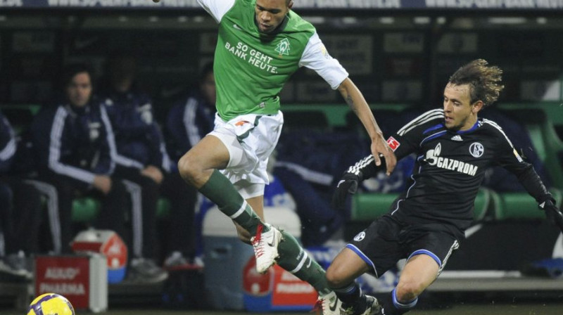 Divu brazīliešu divcīņa - Naldo pret Rafinju
Foto: AFP/Scanpix