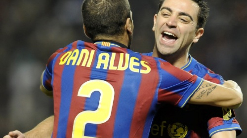 Daniels Alvešs un Čavi Ernandess ar vārtu guvumiem kaldināja "Barcelona" uzvaru Valjadolidā
Foto: AP/ Scanpix Sweden