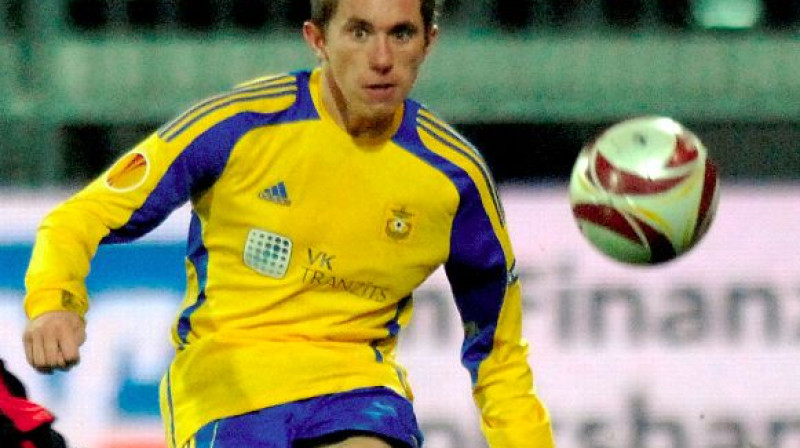 Aleksandrs Solovjovs (FK "Ventspils")
Foto: Romans Kokšarovs, Sporta Avīze, f64