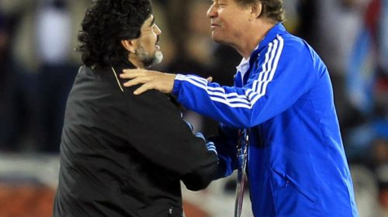 Djēgo Maradona un Oto Rehāgels
Foto: AP/Scanpix