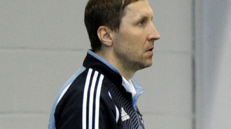 Latvijas U19 futbola izlases galvenais treneris Vladimirs Babičevs
Foto: Romans Kokšarovs, Sporta Avīze, f64