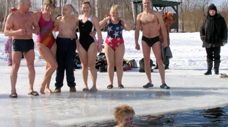 20. martā "Ogres roņi" baudīja ne tikai ūdens, bet arī saules peldi
Foto: Raitis Gultnieks