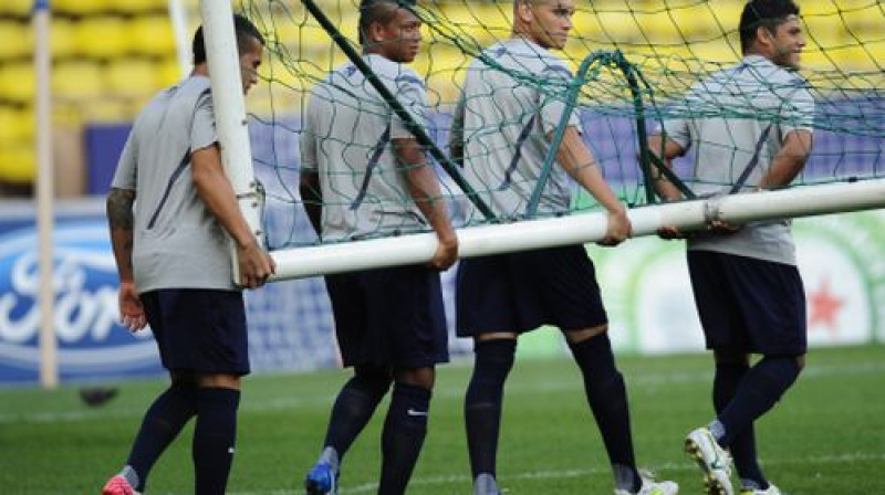 Vai "Porto" spēlētajiem izdosies savus vārtus nosargāt neskartus?
Foto: AP/Scanpix