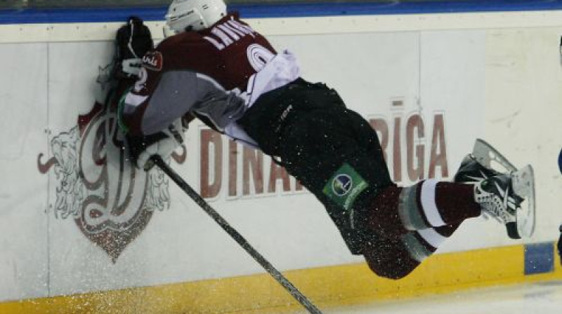 Rodrigo Laviņa prombūtnē aizsardzība šodien bija Rīgas ''Dinamo'' vājākais posms
Foto: Mārtiņš Zilgalvis, F64