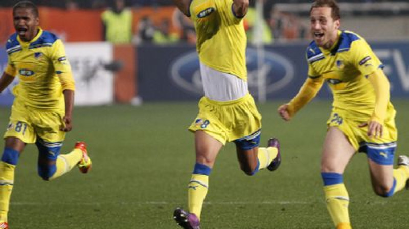 APOEL spēlētāji līksmo pēc vēsturiskās uzvaras
Foto: AP/Scanpix