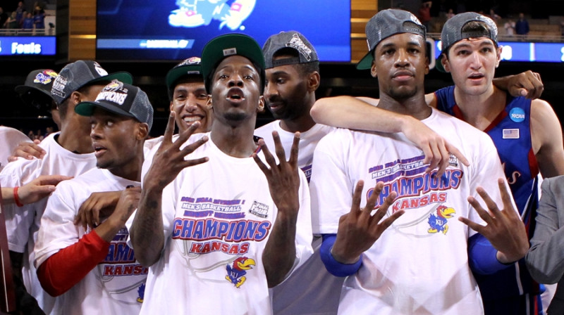 Kanzasas komandas basketbolisti
Foto: AFP/Scanpix