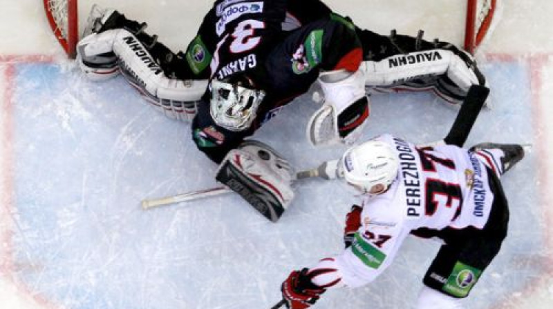 Maikls Gārnets ar 37 atvairītiem metieniem kļuva par galveno uzvaras kaldinātāju. Viņš kapitulēja tikai Aleksandra Perežogina priekšā
Foto: KHL