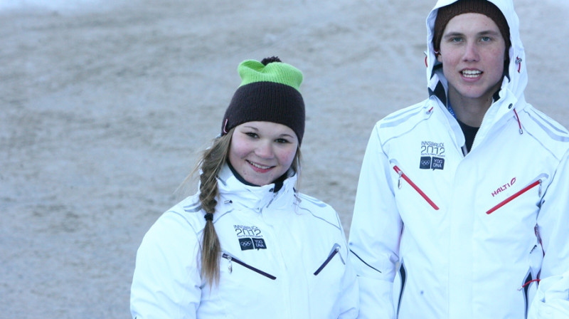 Abi jaunākie juniori, kas startēja Insbrukā Pasaules jaunatnes Ziemas Olimpiskajās spēlēs - Agnese Āboltiņa un Miks Zvejnieks. Foto: LOK/Infoski.lv