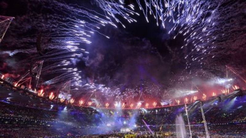 Aina no Londonas olimpisko spēļu noslēguma ceremonijas
Foto: AFP/Scanpix