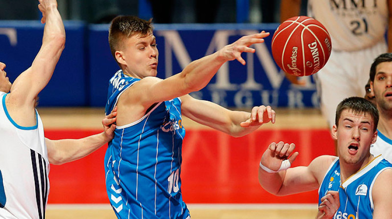 Kristaps Porziņģis šosezon spēlēja ACB līgas klubā "Cajasol Sevilla"
Foto: acb.com