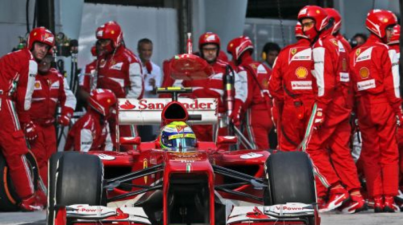 "Ferrari" komanda pitstopa laikā
Foto: SCANPIX SWEDEN