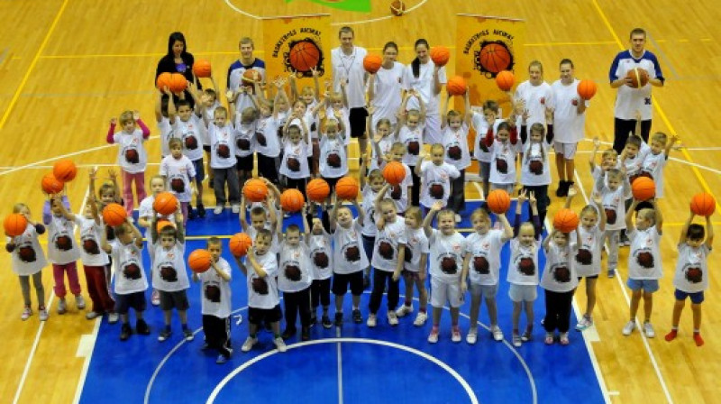 Basketbols aicina sarīkojums Jelgavā.
Foto: Romualds Vambuts